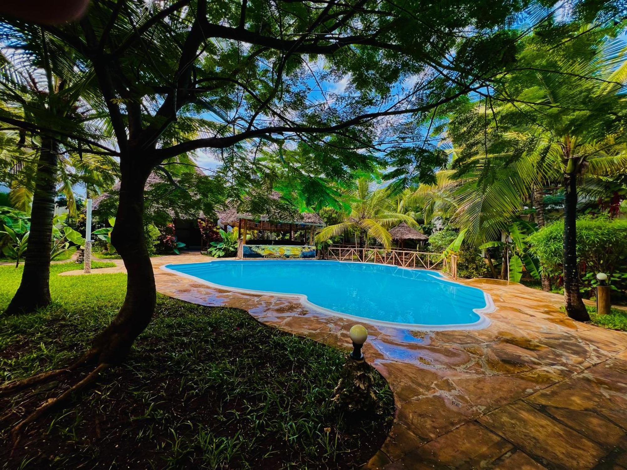 Hotel Tropical Nungwi Exterior foto